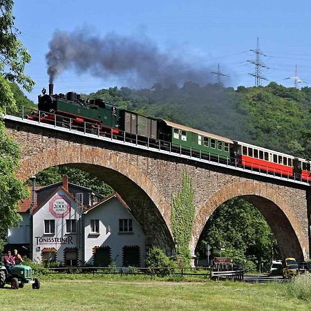 Ferienwohnung Bausenbergblick Niederzissen Esterno foto